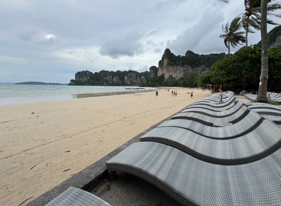 Railay en famille : dormir sur la presqu'île aux falaises (Krabi)